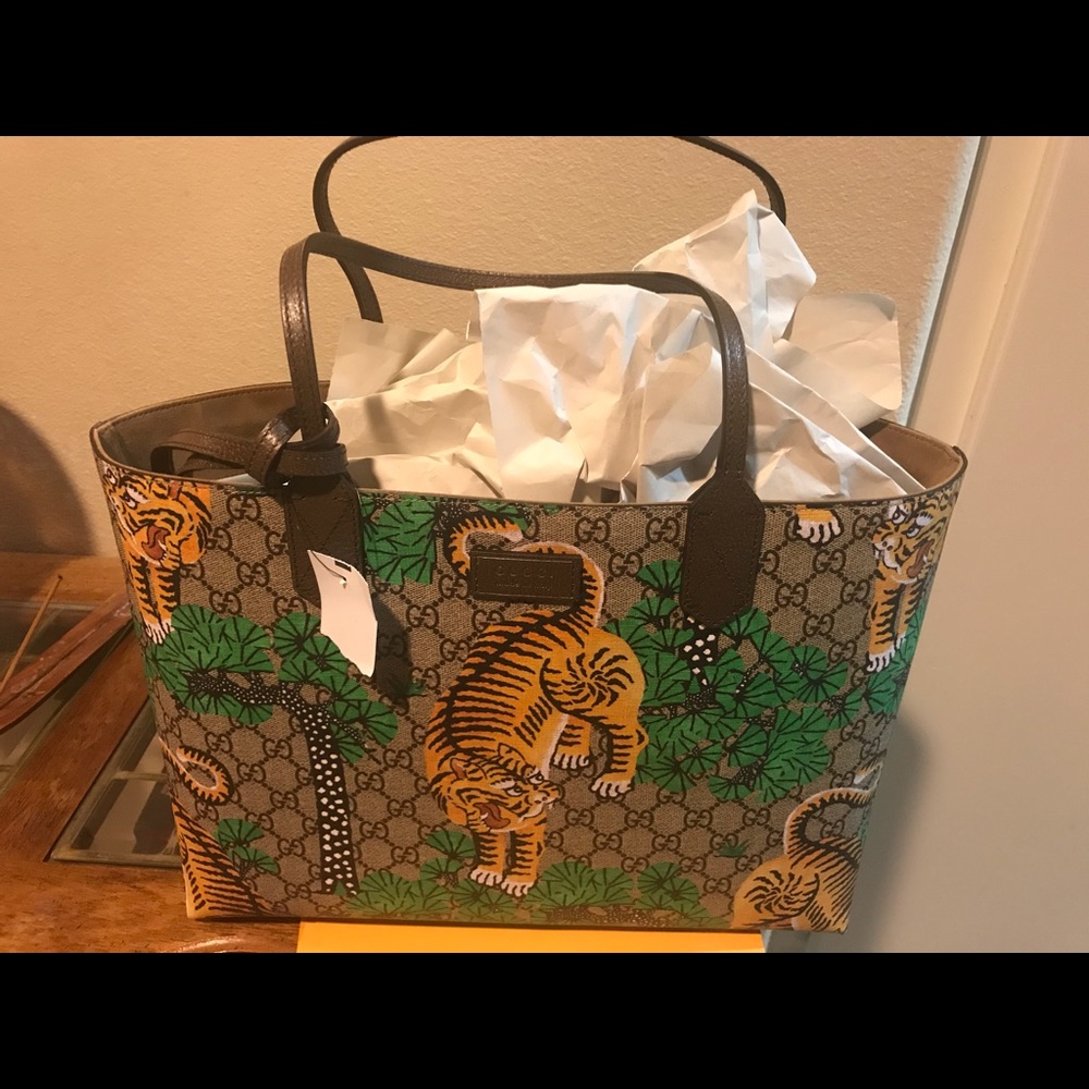 Gucci bengal bag/purse